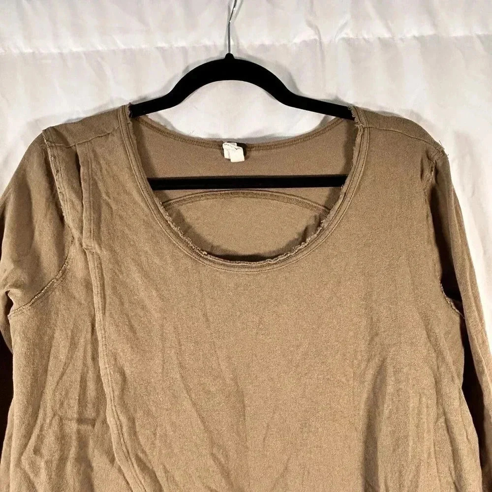 We the Free Blouse Women's Small Green Round Neck Partial Wrap 3/4 Sleeve - Picture 2 of 11